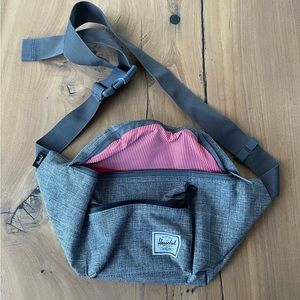 Herschel Seventeen Hip Pack